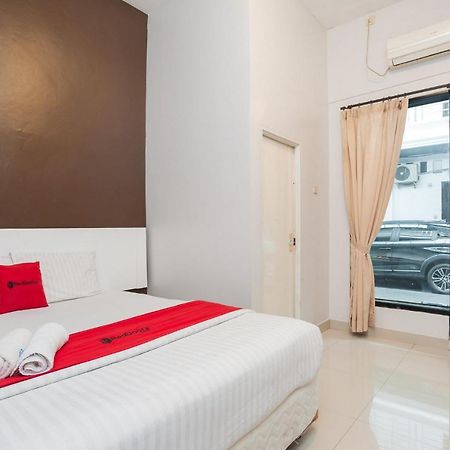 Reddoorz Syariah Near Taman Air Mancur Bogor Hotel Kültér fotó