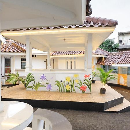 Reddoorz Syariah Near Taman Air Mancur Bogor Hotel Kültér fotó